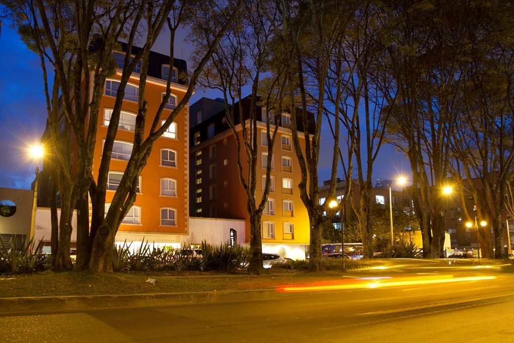 Nh Bogota Pavillon Royal Hotel Exterior foto